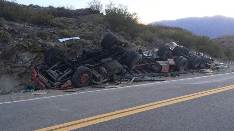 Vuelco en La Cebila: murió una persona