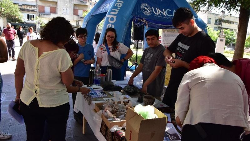 Exitosa Jornada de Puertas Abiertas de la Escuela de Arqueología