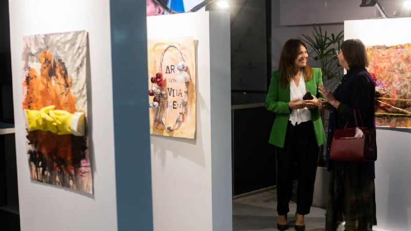La artista catamarqueña Marta Martínez Villaverde expone en el Congreso