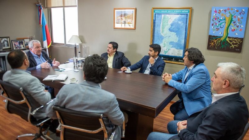 Llegó una comitiva chilena para trabajar sobre el Corredor Bioceánico Ferroviario