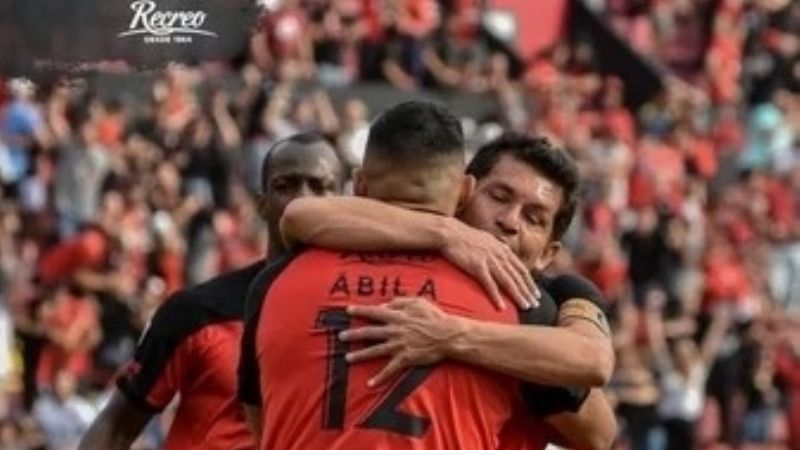 Atlético otra vez puntero; Racing con vida gracias a Moreno