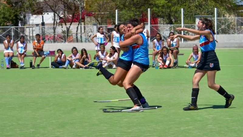 Valle Viejo y Capayán, representarán al Hockey Femenino