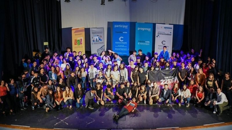 Los Centros de Estudiantes coparon el Cine Teatro Catamarca