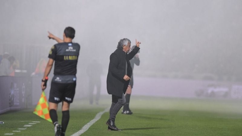 Murió un hincha por los violentos incidentes en La Plata