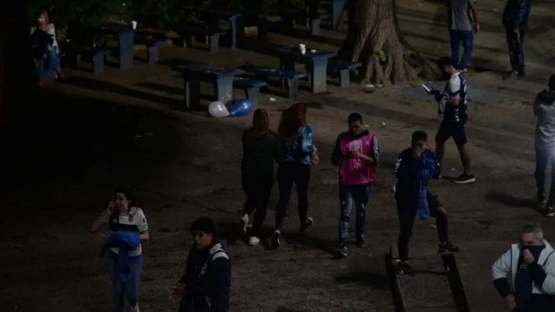 Un muerto y tres internados por los incidentes en La Plata