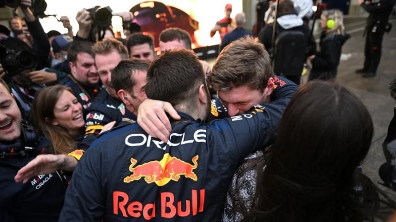 Verstappen ganó el GP de Japón y se coronó bicampeón