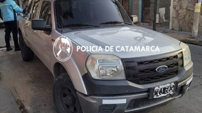 Estaba borracho y conducía una camioneta