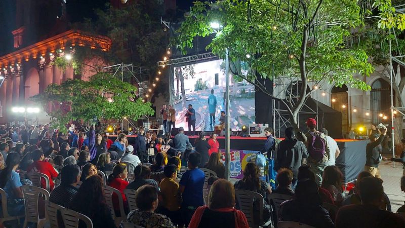 Con una gran convocatoria, se vivió a pleno “la Noche de los Paseos, especial turismo”