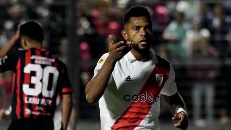 Boca otra vez puntero y River sigue luchando