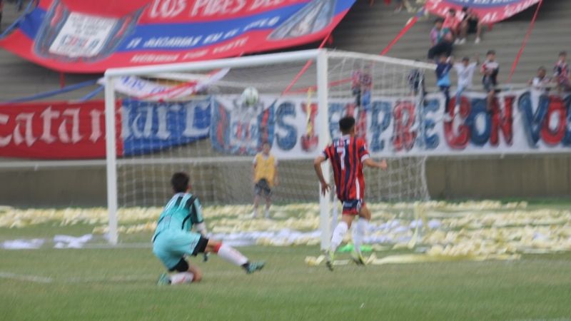 San Lorenzo derrotó 4-2 a Villa Cubas; finalísima con “Poli”