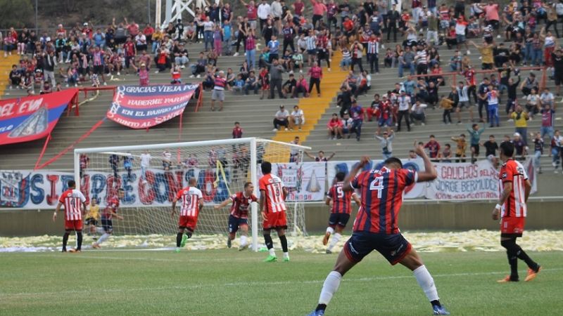 San Lorenzo derrotó 4-2 a Villa Cubas; finalísima con “Poli”