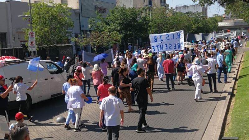 Salud pública en conflicto: autoconvocados marchan este miércoles