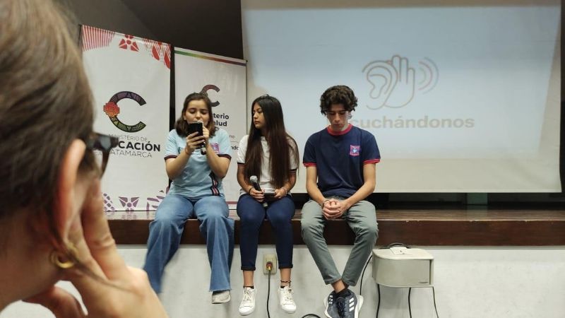 Se entregó reconocimiento a moderadores del Foro Escuchandónos