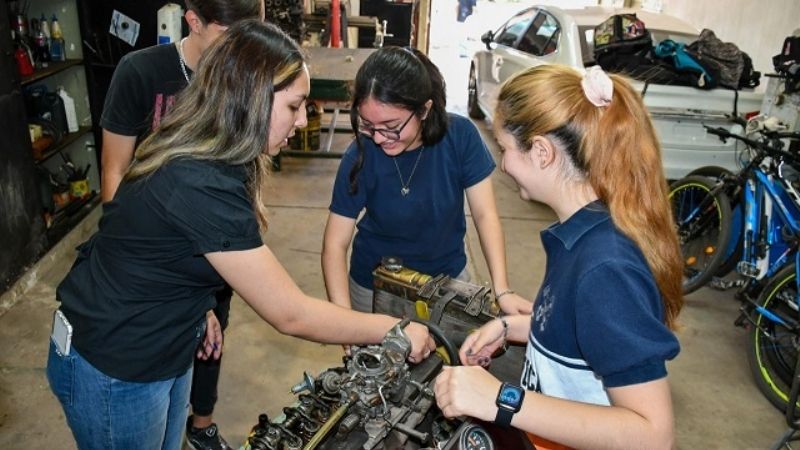 Muestras anuales de la EPET N°6