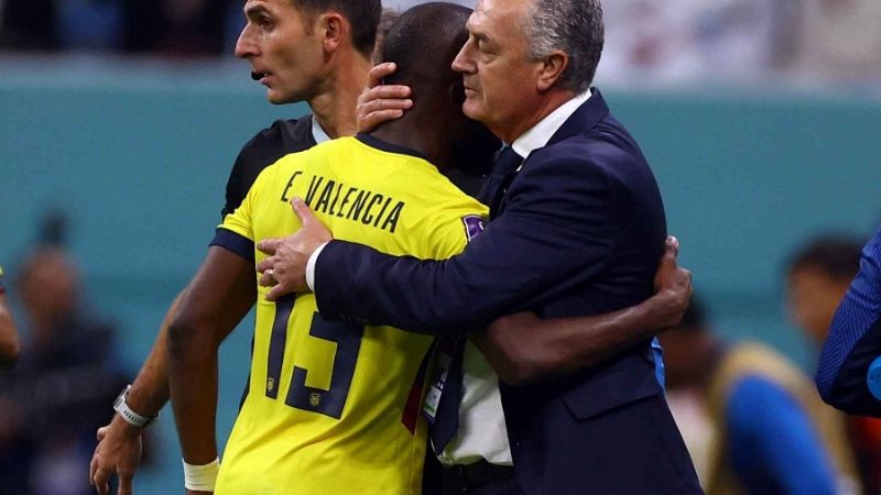 Ecuador venció 2-0 a Qatar en el primer partido del Mundial