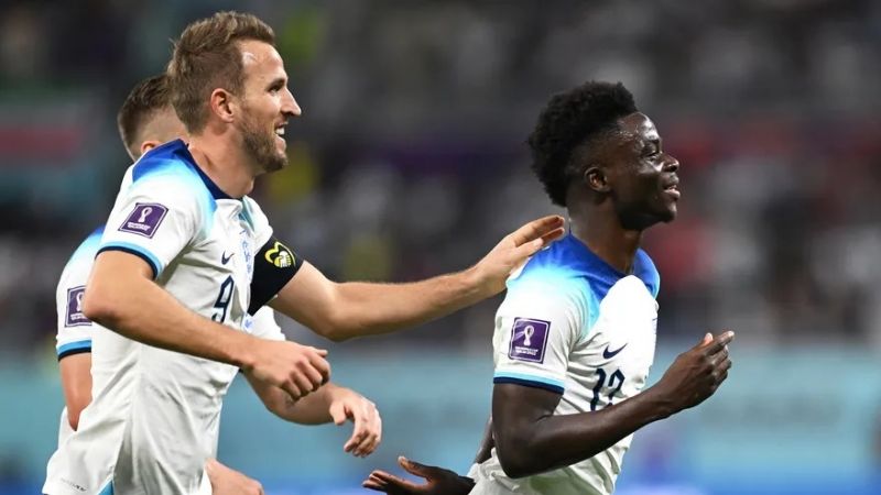 Goleada inglesa 6-2 a Irán, en el Grupo B