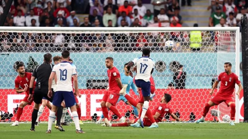 Goleada inglesa 6-2 a Irán, en el Grupo B