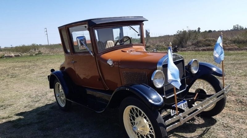 Se presentó el 2do Encuentro Nacional de Autos Vintage