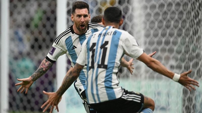 Argentina le ganó 2-0 a México y se recuperó en el Mundial