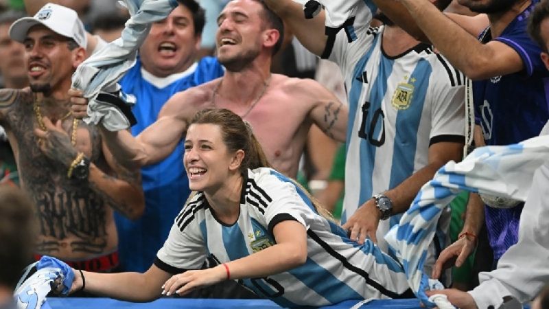 Argentina le ganó 2-0 a México y se recuperó en el Mundial