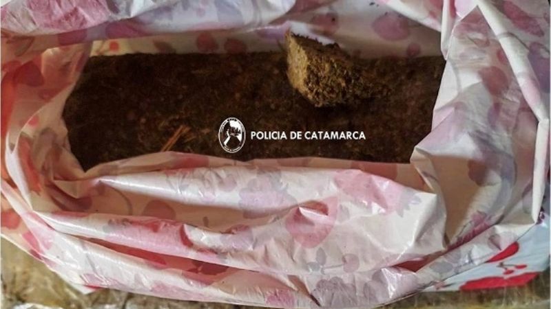 Detienen a dos hombres y secuestran droga en Andalgalá