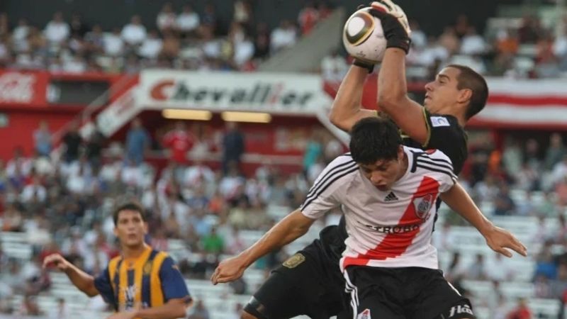 Historia del arquero argentino de Ecuador, que atajó penales a Messi