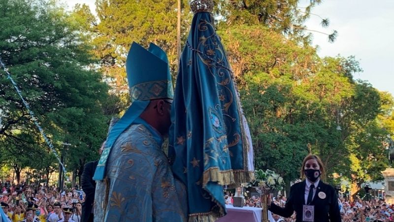 Catamarca comenzó a vivir días de  gracia junto a la Madre del Valle
