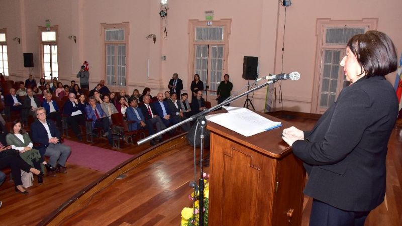 Reunión nacional sobre energías renovables y ambiente en la UNCA