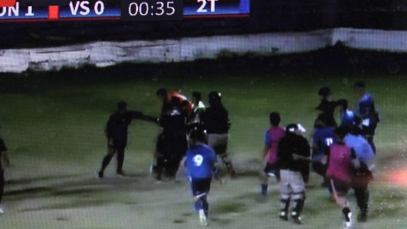 En medio de bochornoso final, Defensores se fue festejando