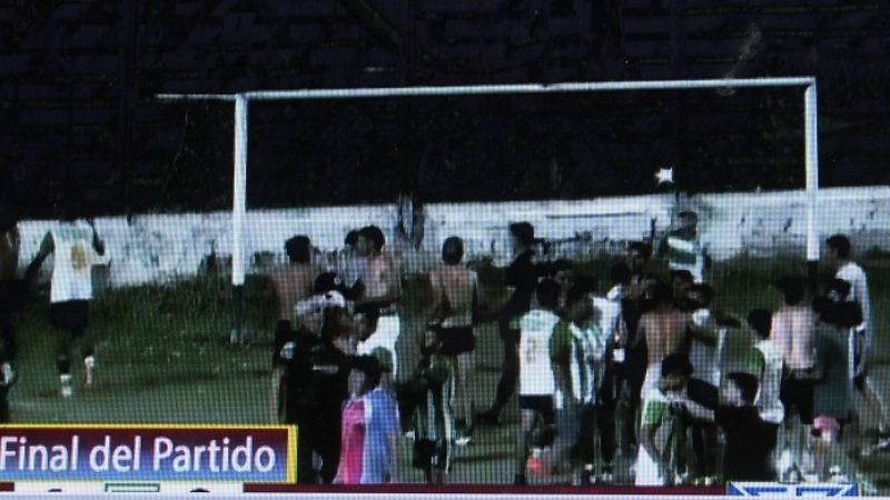 En medio de bochornoso final, Defensores se fue festejando