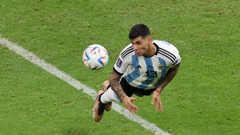 El plan de Scaloni para anular a Lewandowski