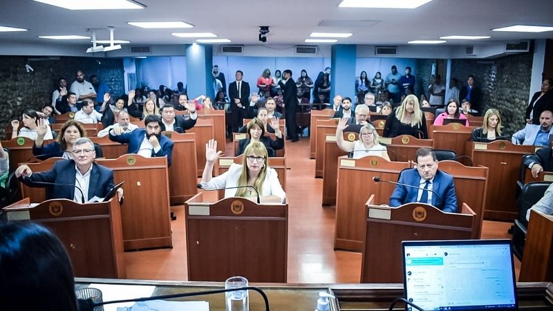 Media sanción al Presupuesto de ambas cámaras legislativas