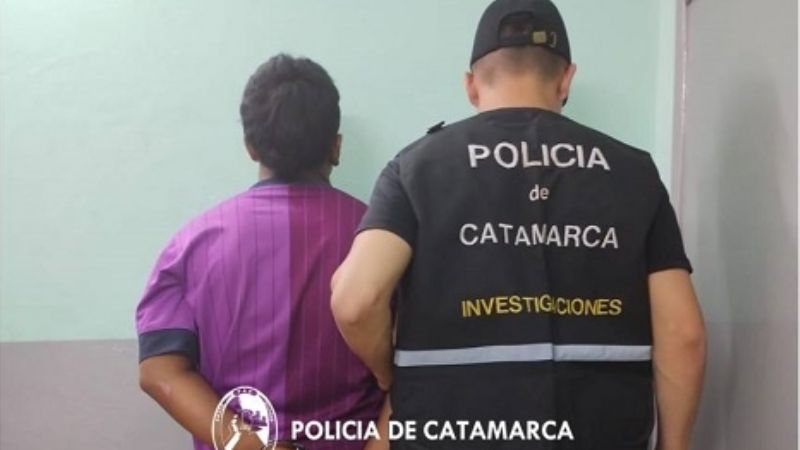 Recuperan dinero, secuestran una moto y arrestan a un hombre