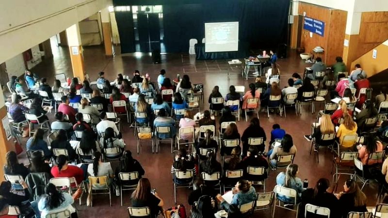 Decenas de docentes compartieron las “Memorias catamarqueñas”