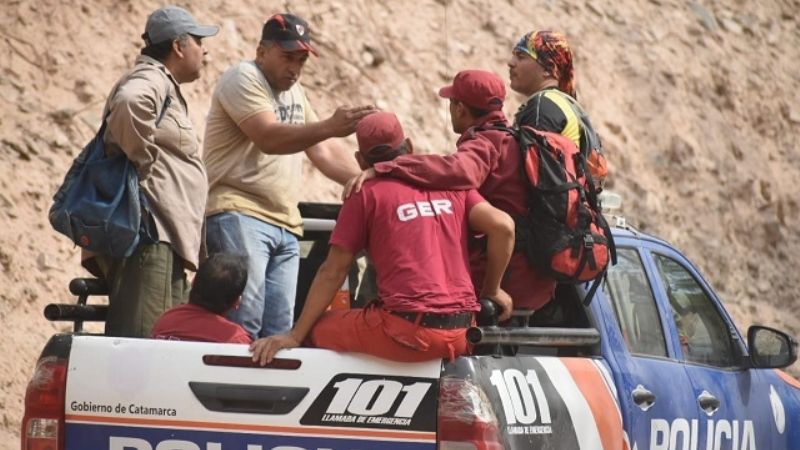 Más de 150 personas buscan a atleta extraviado