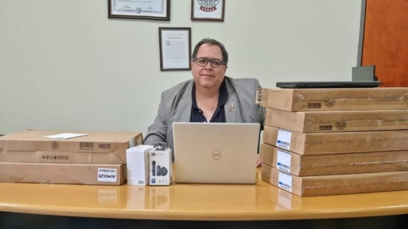 Nuevo equipamiento informático para la Facultad de Ciencias Económicas