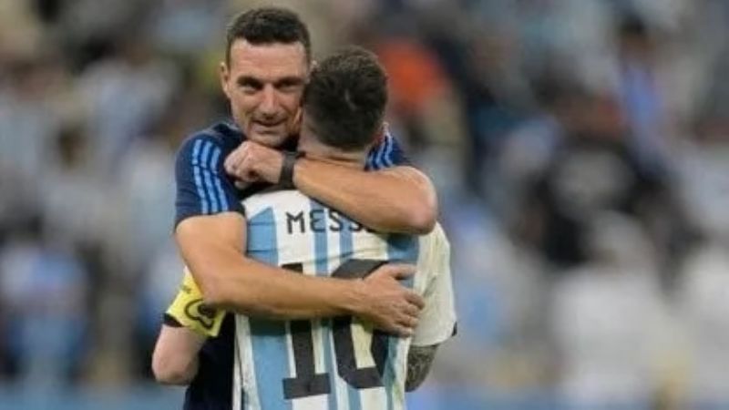 Scaloni: "Messi es el mejor de la historia"