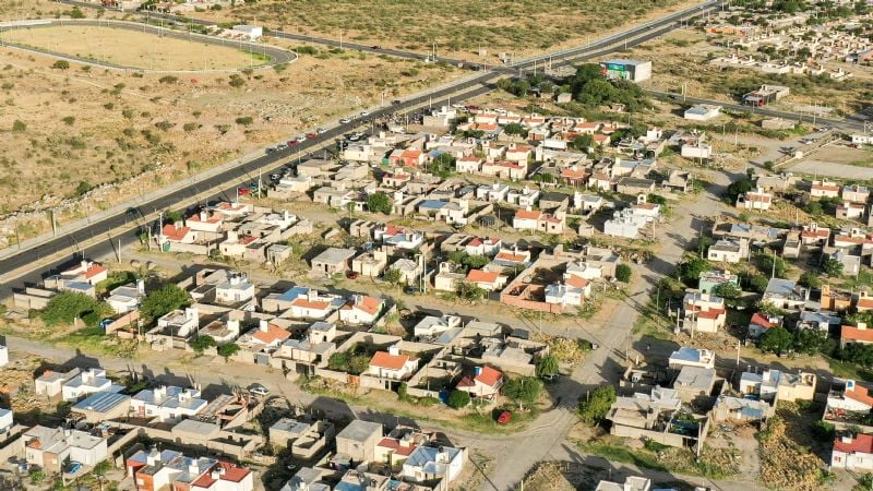 Raúl entregó 60 nuevas viviendas en el Loteo Parque Sur