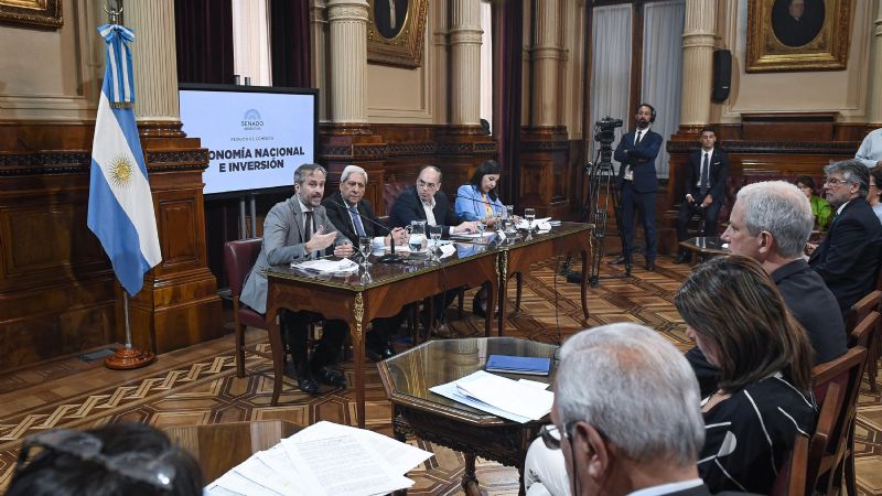 La CNV respaldó el proyecto de Andrada que modifica la Ley de Mercado de Capitales