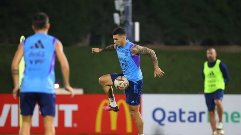 Scaloni probó tres variantes para enfrentar a Francia