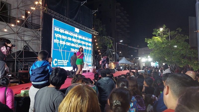 La “Noche de los Paseos” cierra el año en la Plaza 25 de Agosto