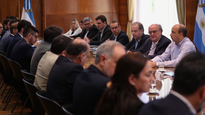 Los gobiernos provinciales serán garantes de las PyMEs