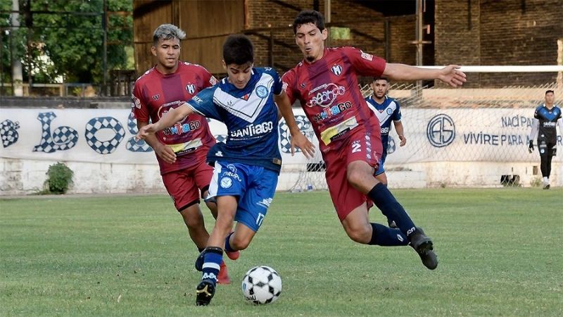 Vélez lo dio vuelta, eliminó a Sarmiento y está en “semis”