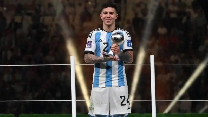 ¡Enzo Fernández, el mejor jugador joven del Mundial!