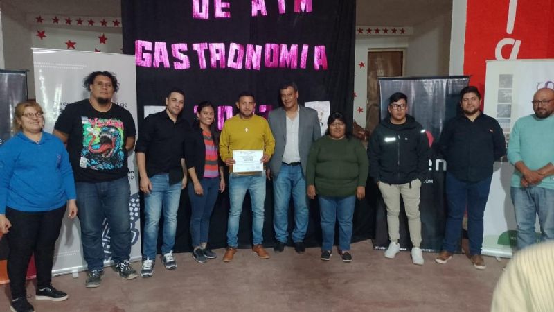 Estudiantes de Antofagasta de la Sierra recibieron certificados del Curso de Gastronomía