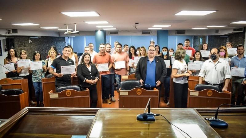 Junto a Ciencias Económicas, Diputados certificó a sus agentes en gestión administrativa