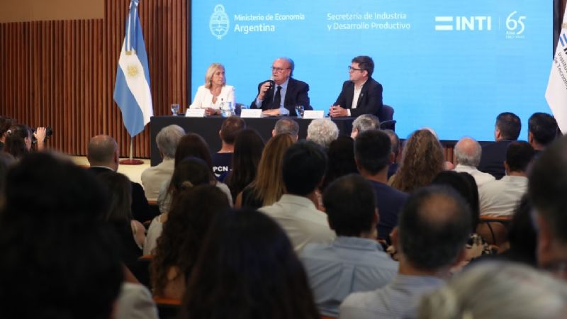 Mendiguren puso en funciones a las nuevas autoridades del INTI