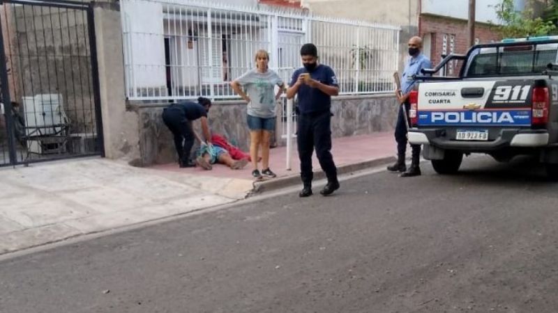 Encontró al ladrón dentro de su casa en plena madrugada