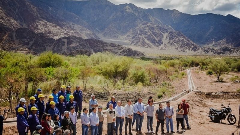 Jalil e intendentes recorrieron obras en Fiambalá y Tinogasta