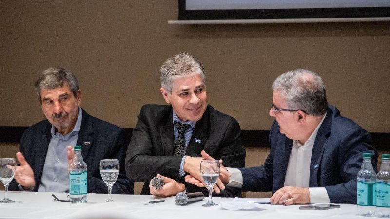Catamarca firmó convenio con Y-TEC YPF para instalar fábrica de baterías de litio
